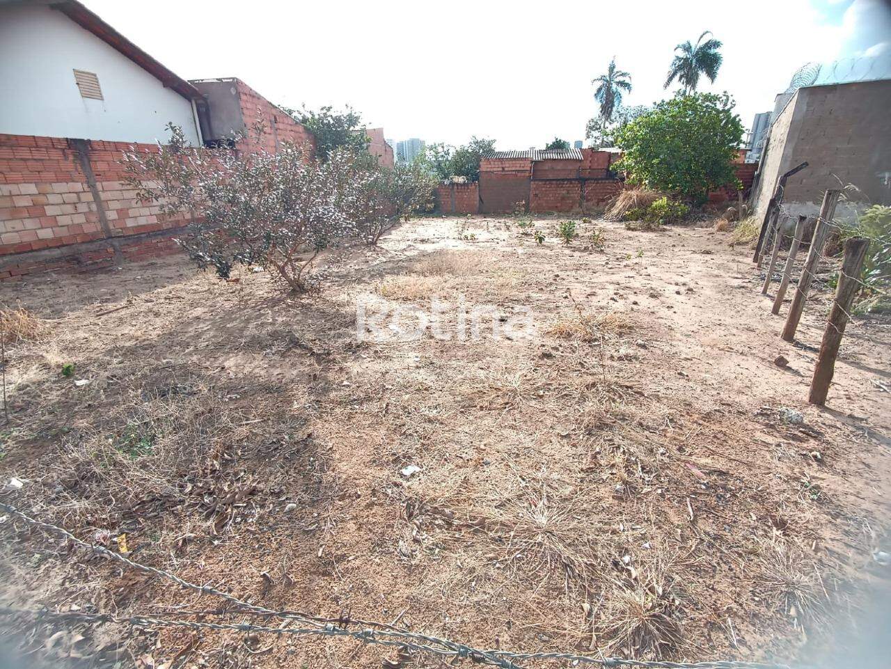 Terreno à venda, em Uberlândia no bairro Shopping Park no valor de R$ 220.000,00 - Rotina Imobiliária: 