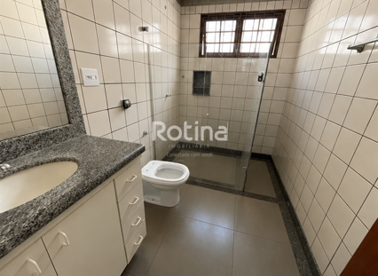 Casa à venda, 3 quartos em Uberlândia no bairro Jardim Finotti no valor de R$ 850.000,00 - Rotina Imobiliária: 