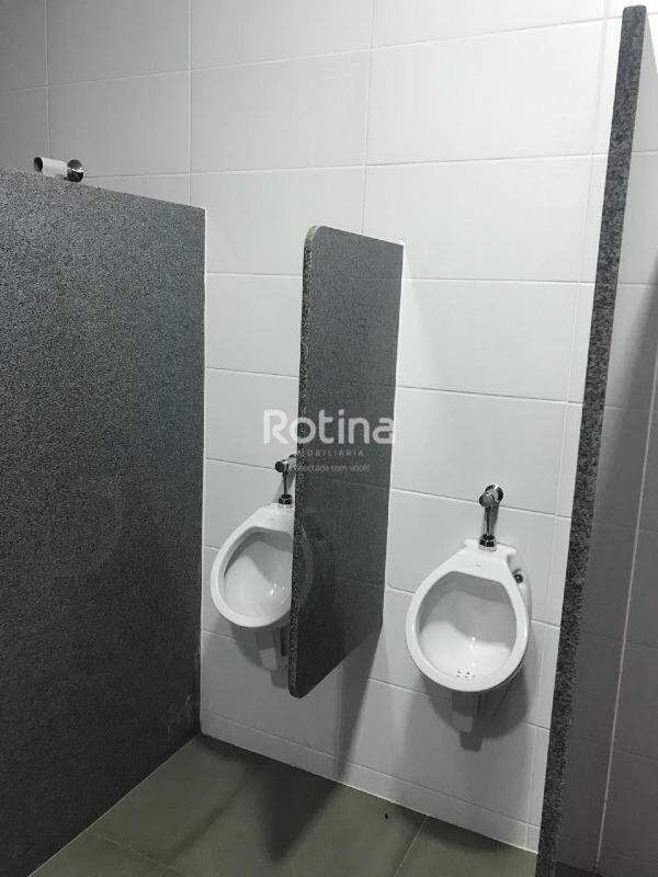Galpão para alugar, em Uberlândia no bairro Marta Helena no valor de R$ 26.250,00 - Rotina Imobiliária: 