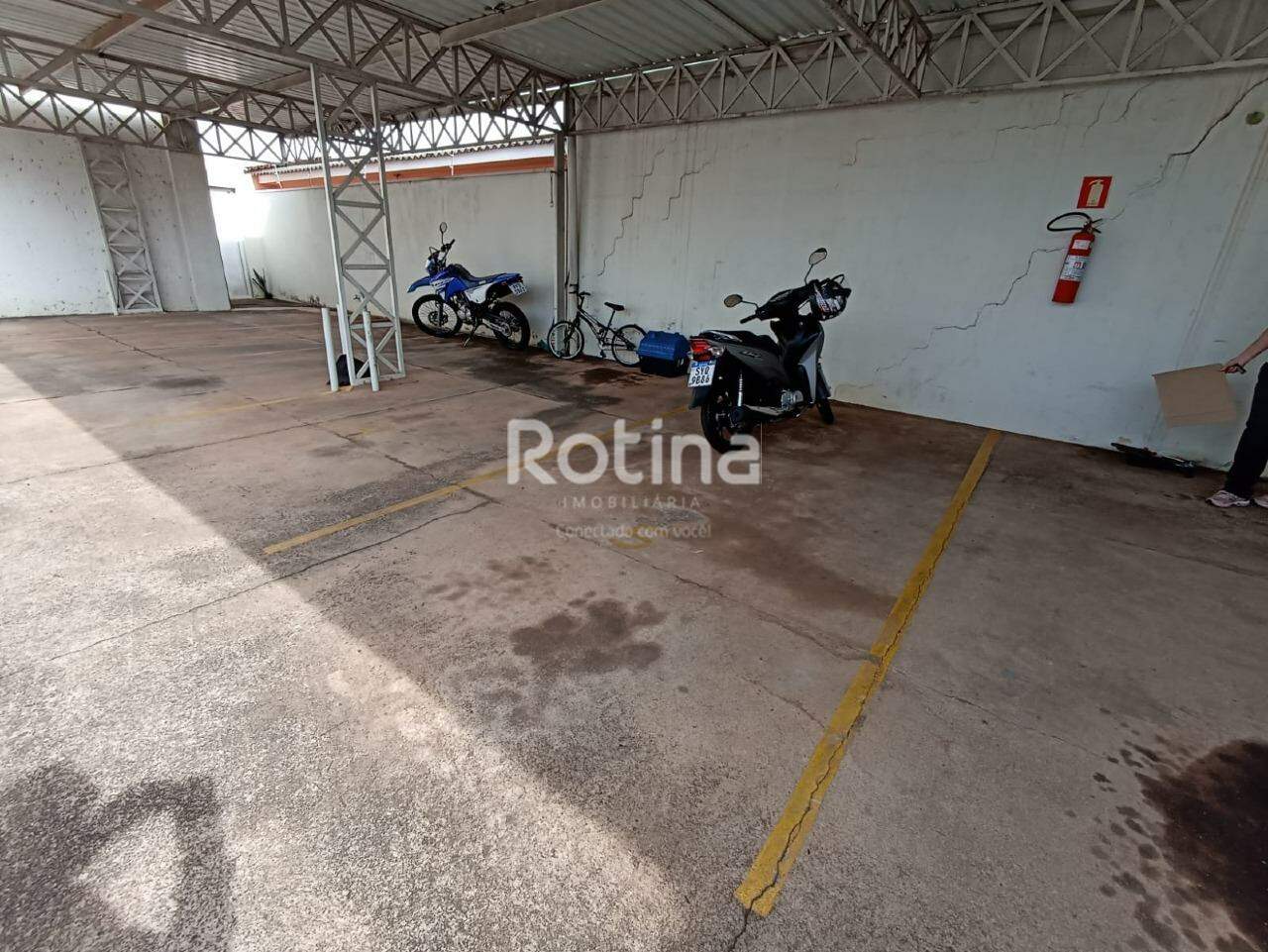 Apartamento à venda, 2 quartos em Uberlândia no bairro Brasil no valor de R$ 280.000,00 - Rotina Imobiliária: 