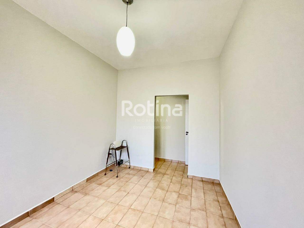 Casa Comercial à venda, 4 quartos em Uberlândia no bairro Bom Jesus no valor de R$ 620.000,00 - Rotina Imobiliária: 