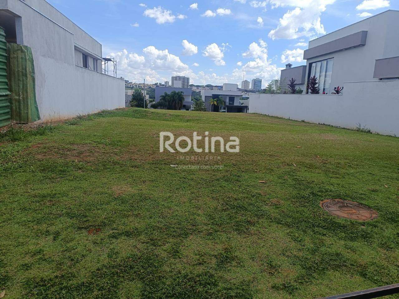 Terreno Condomínio Fechado à venda, em Uberlândia no bairro Granja Marileusa no valor de R$ 690.000,00 - Rotina Imobiliária: 