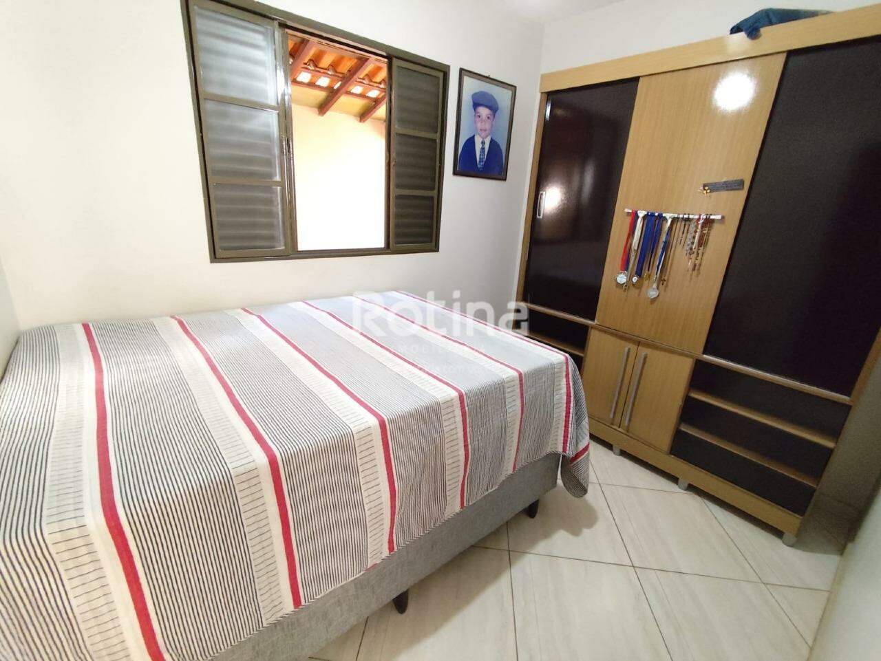 Casa à venda, 5 quartos em Uberlândia no bairro Luizote de Freitas no valor de R$ 450.000,00 - Rotina Imobiliária: 