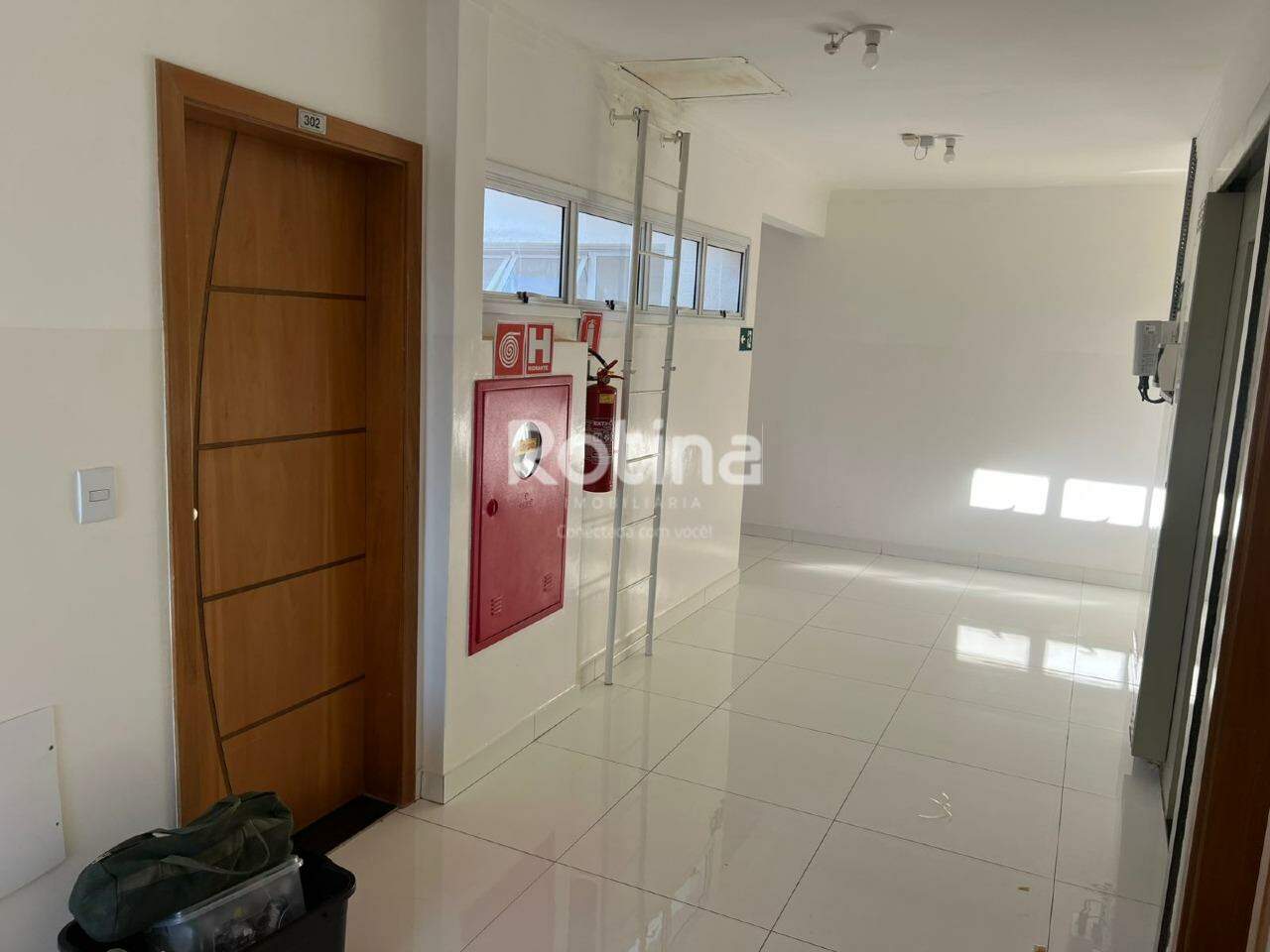 Apartamento para alugar, 3 quartos em Uberlândia no bairro Alto Umuarama no valor de R$ 1.950,00 - Rotina Imobiliária: 