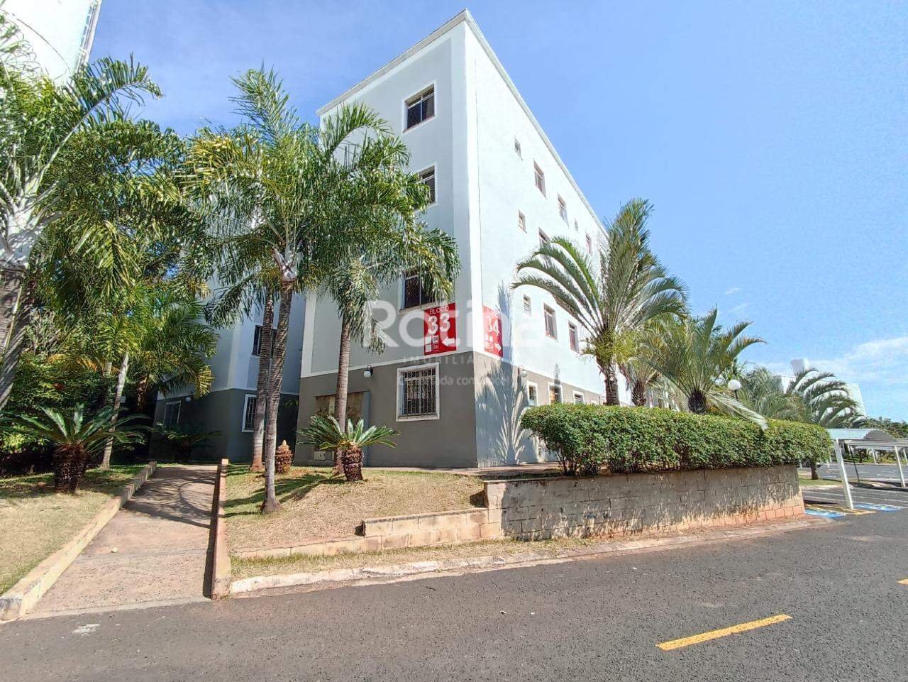Apartamento à venda, 2 quartos em Uberlândia no bairro Chacaras Tubalina e Quartel no valor de R$ 155.000,00 - Rotina Imobiliária: 