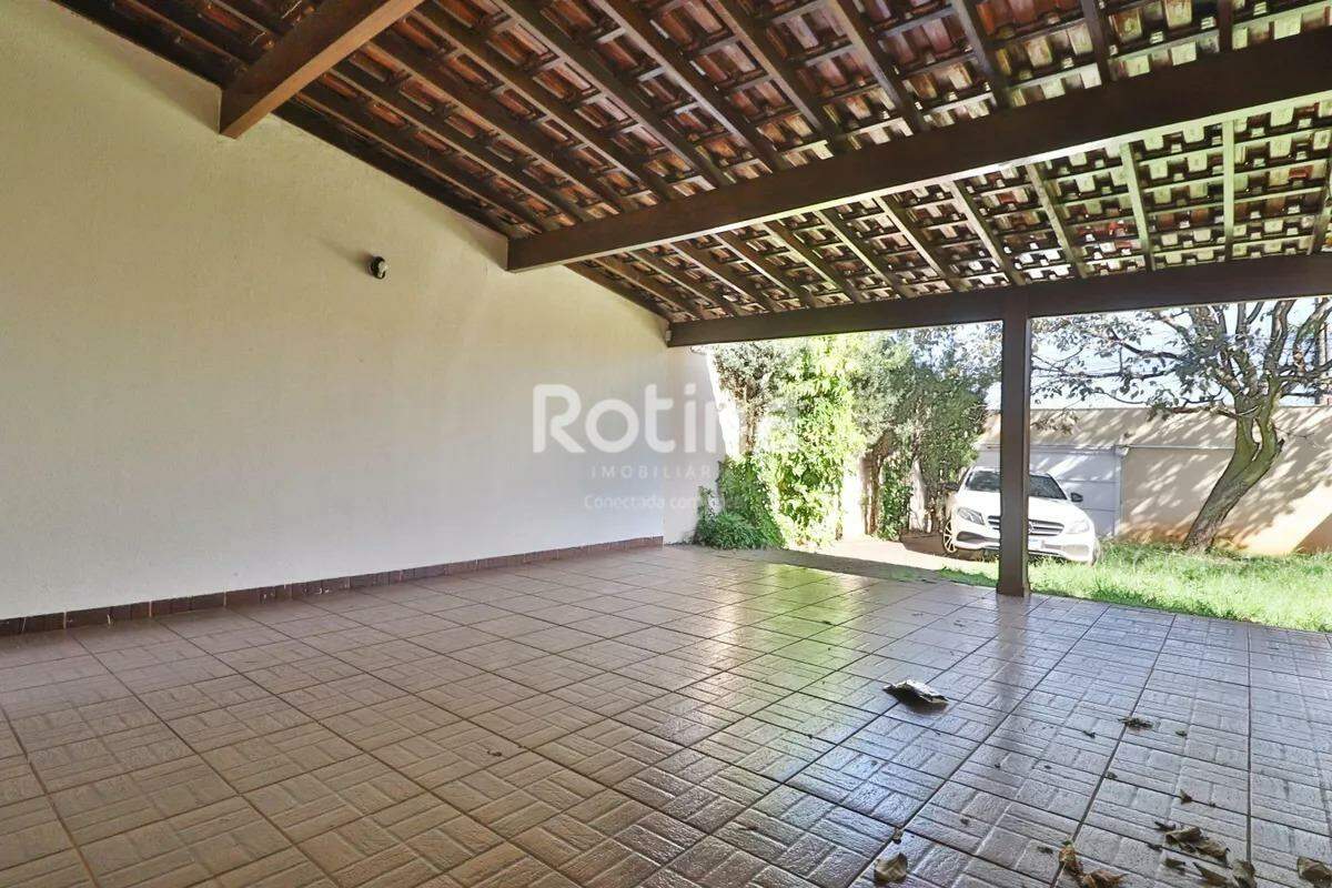 Casa para alugar, 4 quartos em Uberlândia no bairro Marta Helena no valor de R$ 4.800,00 - Rotina Imobiliária: 