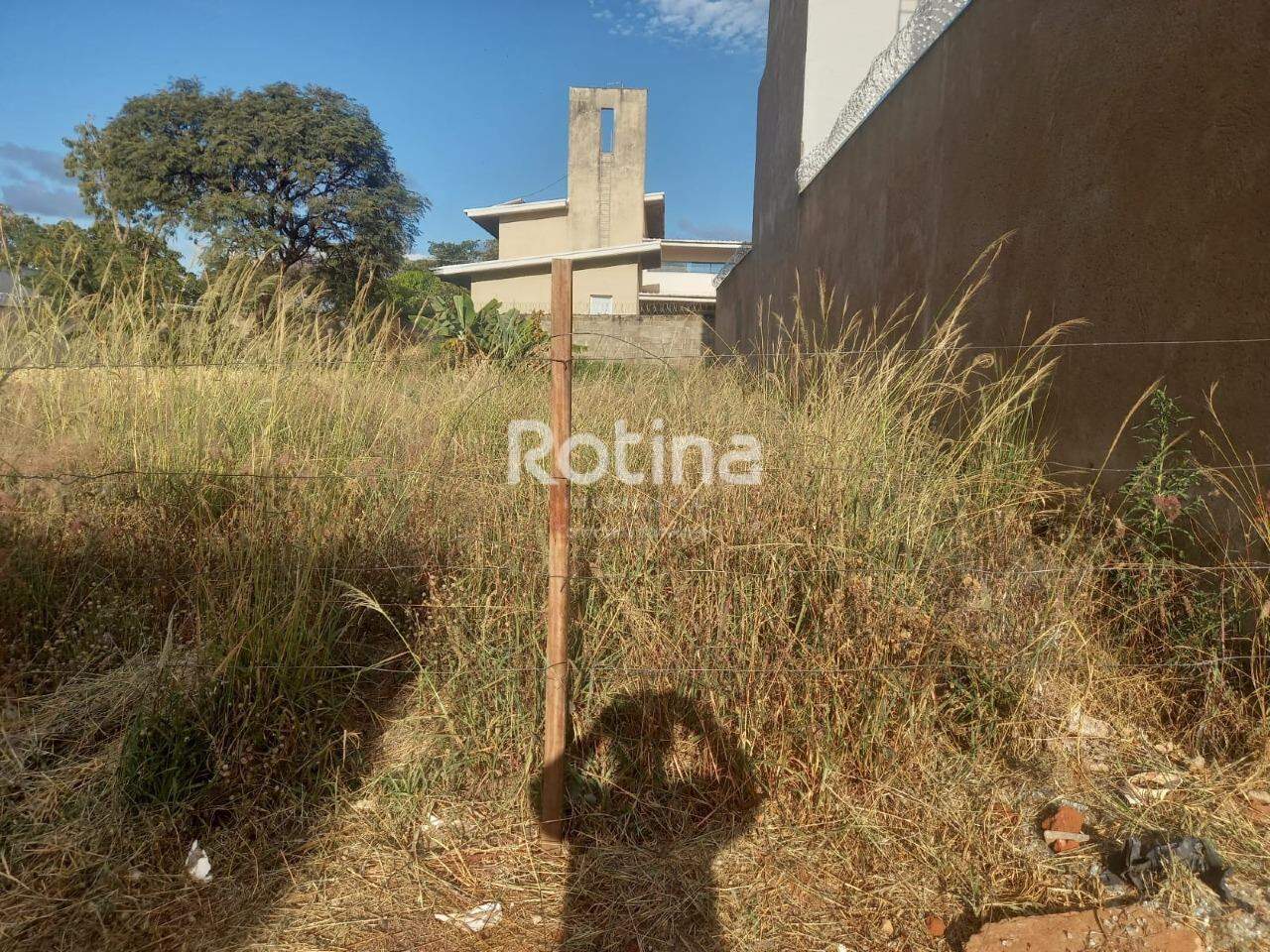 Terreno à venda, em Uberlândia no bairro Jardim Karaíba no valor de R$ 496.000,00 - Rotina Imobiliária: 