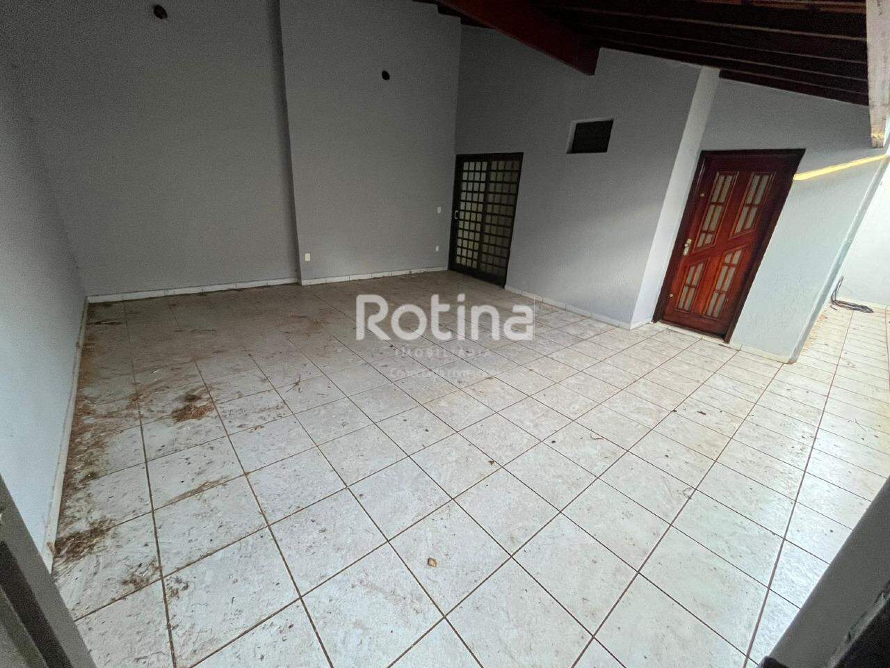 Casa para alugar, 4 quartos em Uberlândia no bairro Cidade Jardim no valor de R$ 3.800,00 - Rotina Imobiliária: 