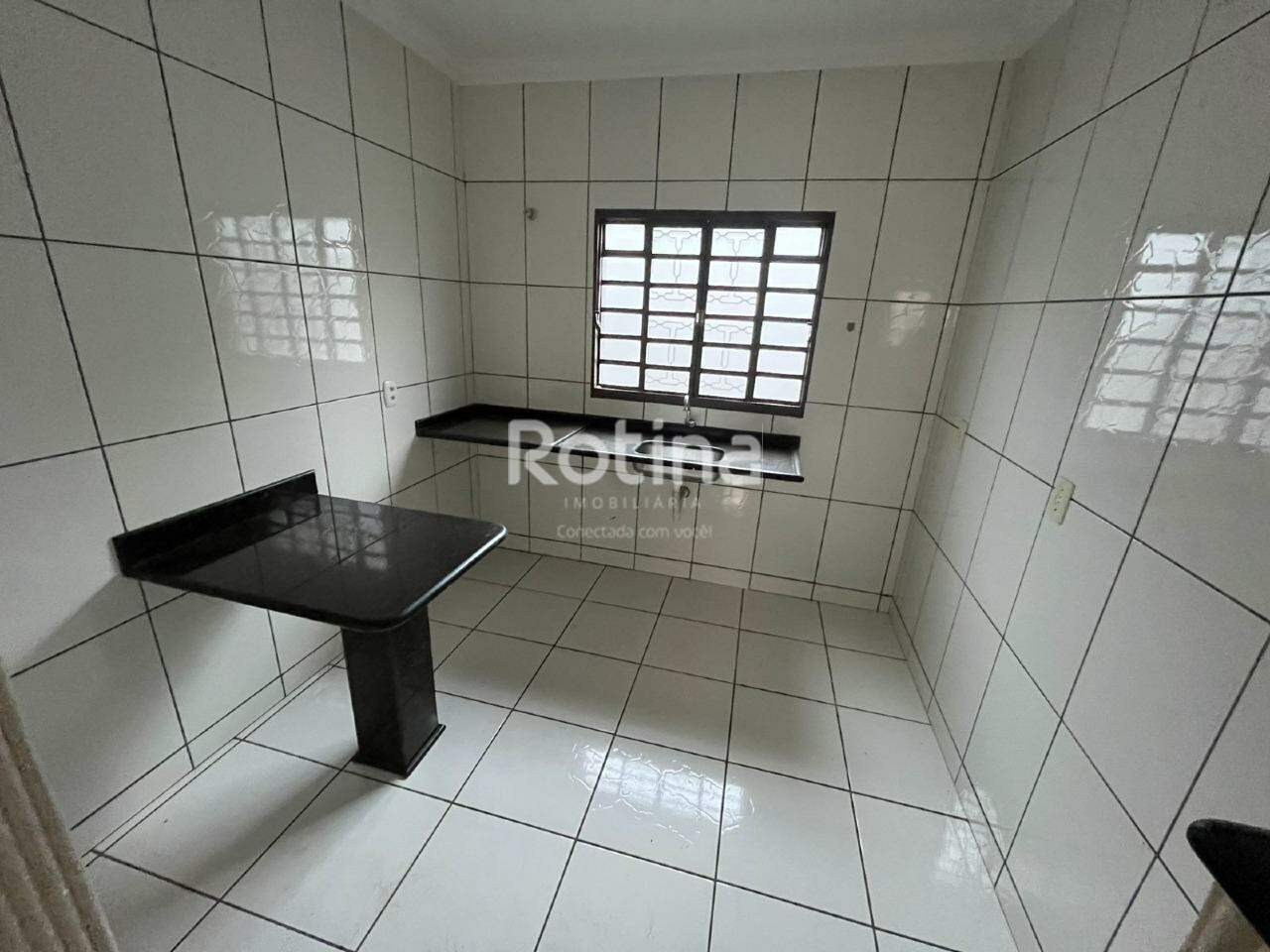 Casa para alugar, 4 quartos em Uberlândia no bairro Cidade Jardim no valor de R$ 3.800,00 - Rotina Imobiliária: 