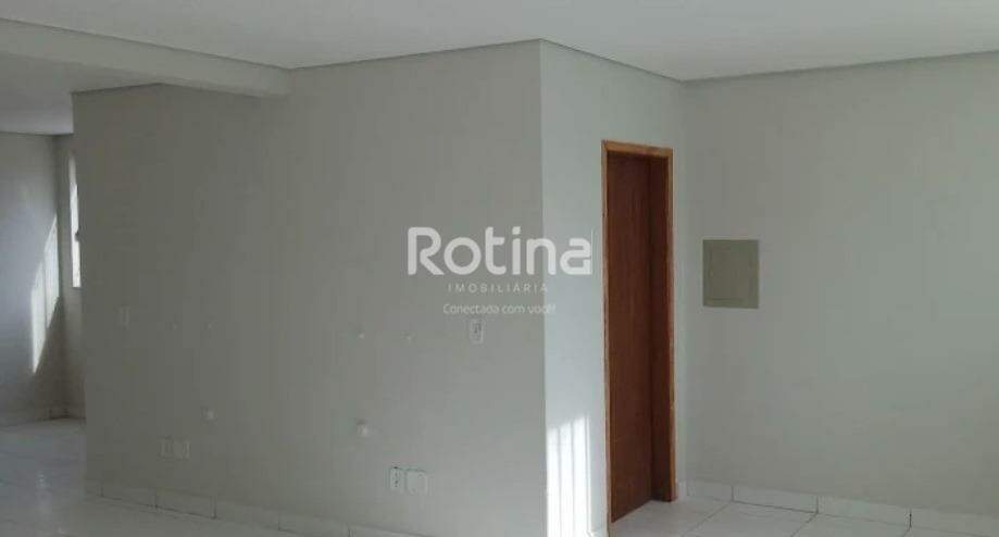 Comercial para alugar, em Uberlândia no bairro Vigilato Pereira no valor de R$ 3.300,00 - Rotina Imobiliária: 