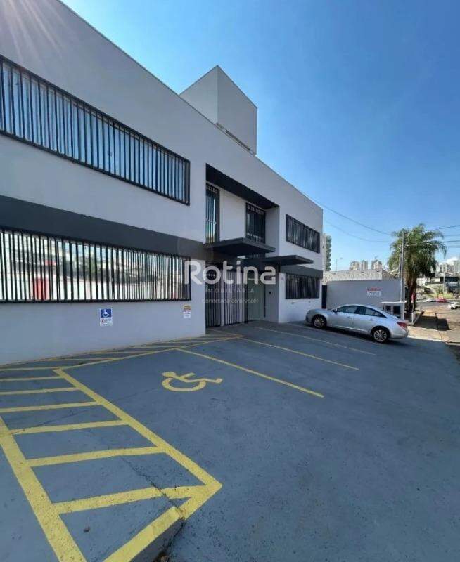 Sala para alugar, em Uberlândia no bairro Vigilato Pereira no valor de R$ 2.200,00 - Rotina Imobiliária: 
