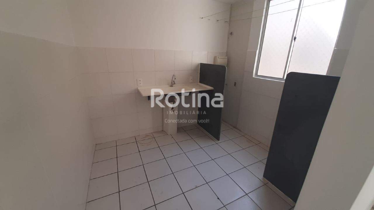 Apartamento para alugar, 2 quartos em Uberlândia no bairro Mansour no valor de R$ 1.000,00 - Rotina Imobiliária: 
