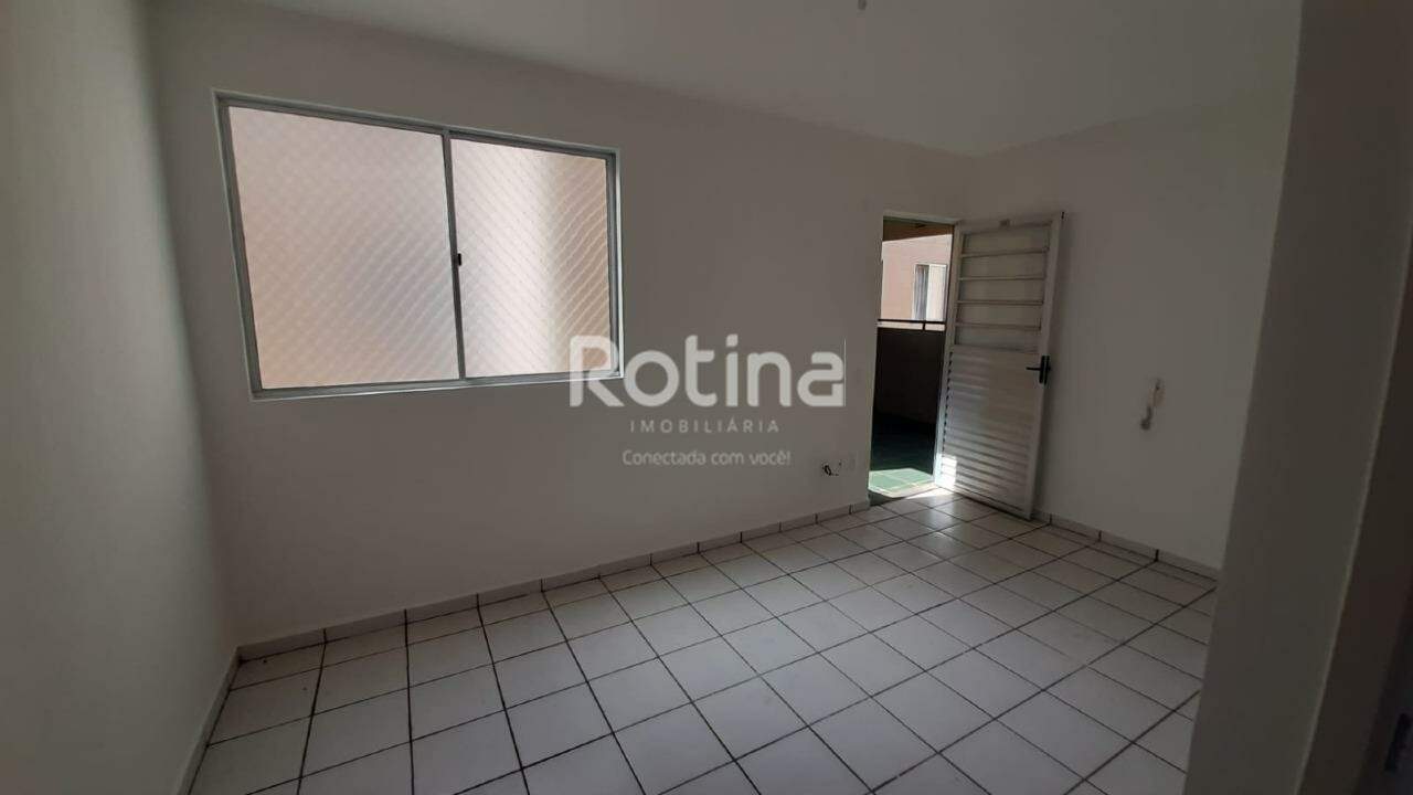 Apartamento para alugar, 2 quartos em Uberlândia no bairro Mansour no valor de R$ 1.000,00 - Rotina Imobiliária: 