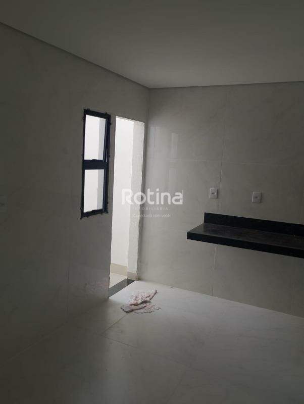 Casa à venda, 3 quartos em Uberlândia no bairro Laranjeiras no valor de R$ 700.000,00 - Rotina Imobiliária: 