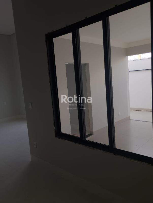 Casa à venda, 3 quartos em Uberlândia no bairro Laranjeiras no valor de R$ 700.000,00 - Rotina Imobiliária: 