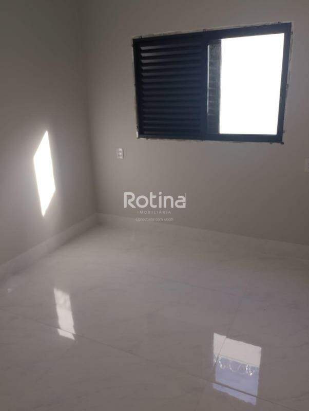Casa à venda, 3 quartos em Uberlândia no bairro Laranjeiras no valor de R$ 700.000,00 - Rotina Imobiliária: 
