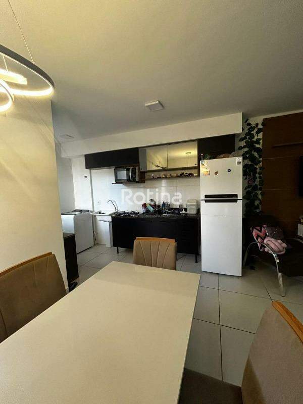 Apartamento para alugar, 2 quartos em Uberlândia no bairro Loteamento Portal do Vale II no valor de R$ 1.800,00 - Rotina Imobiliária: 