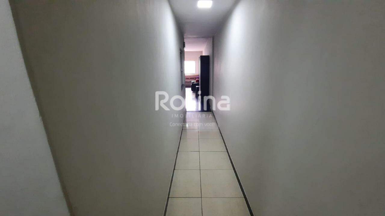 Apartamento à venda, 3 quartos em Uberlândia no bairro Centro no valor de R$ 250.000,00 - Rotina Imobiliária: 