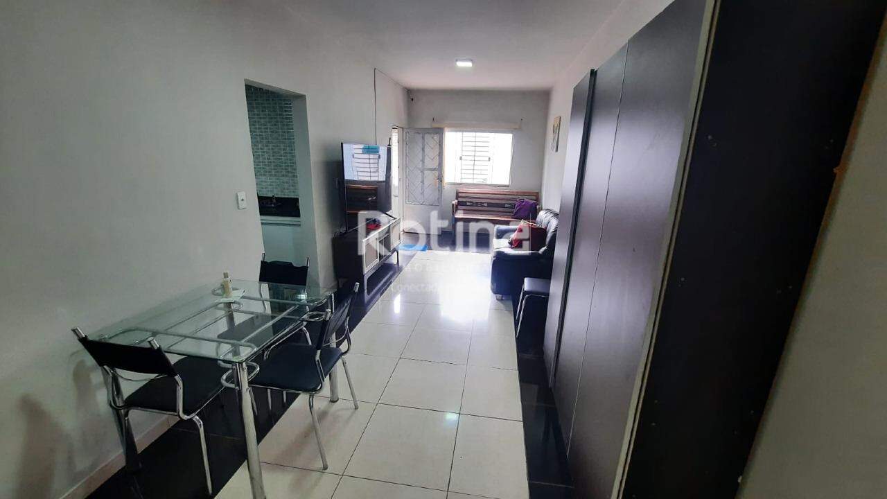 Apartamento à venda, 3 quartos em Uberlândia no bairro Centro no valor de R$ 250.000,00 - Rotina Imobiliária: 