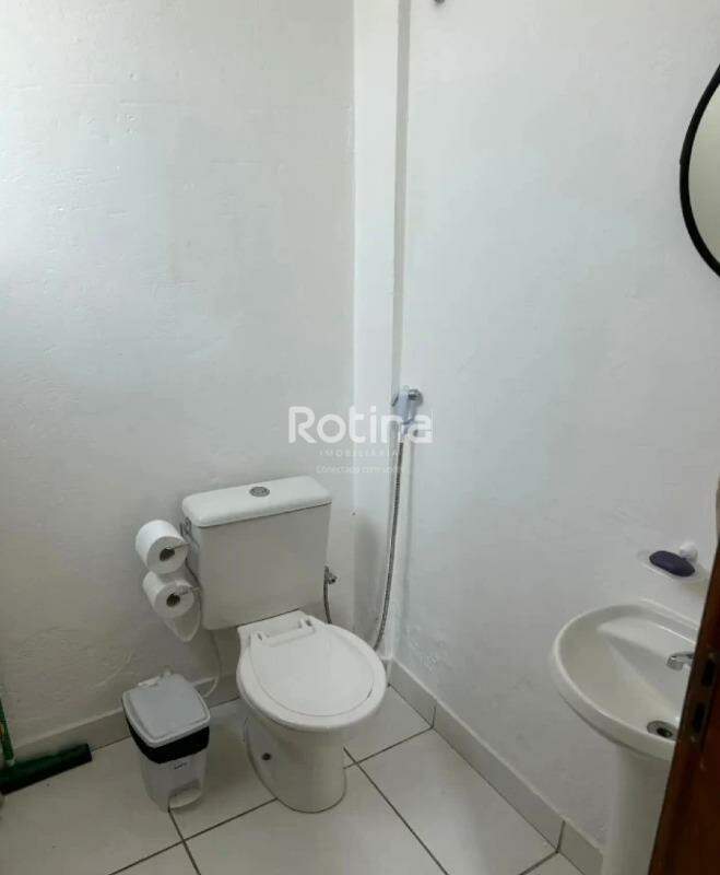 Sala para alugar, em Uberlândia no bairro Vigilato Pereira no valor de R$ 3.300,00 - Rotina Imobiliária: 