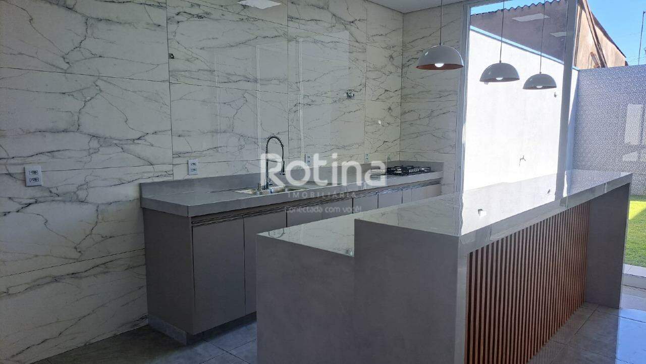 Casa à venda, 3 quartos em Uberlândia no bairro Jardim Canaã no valor de R$ 700.000,00 - Rotina Imobiliária: 