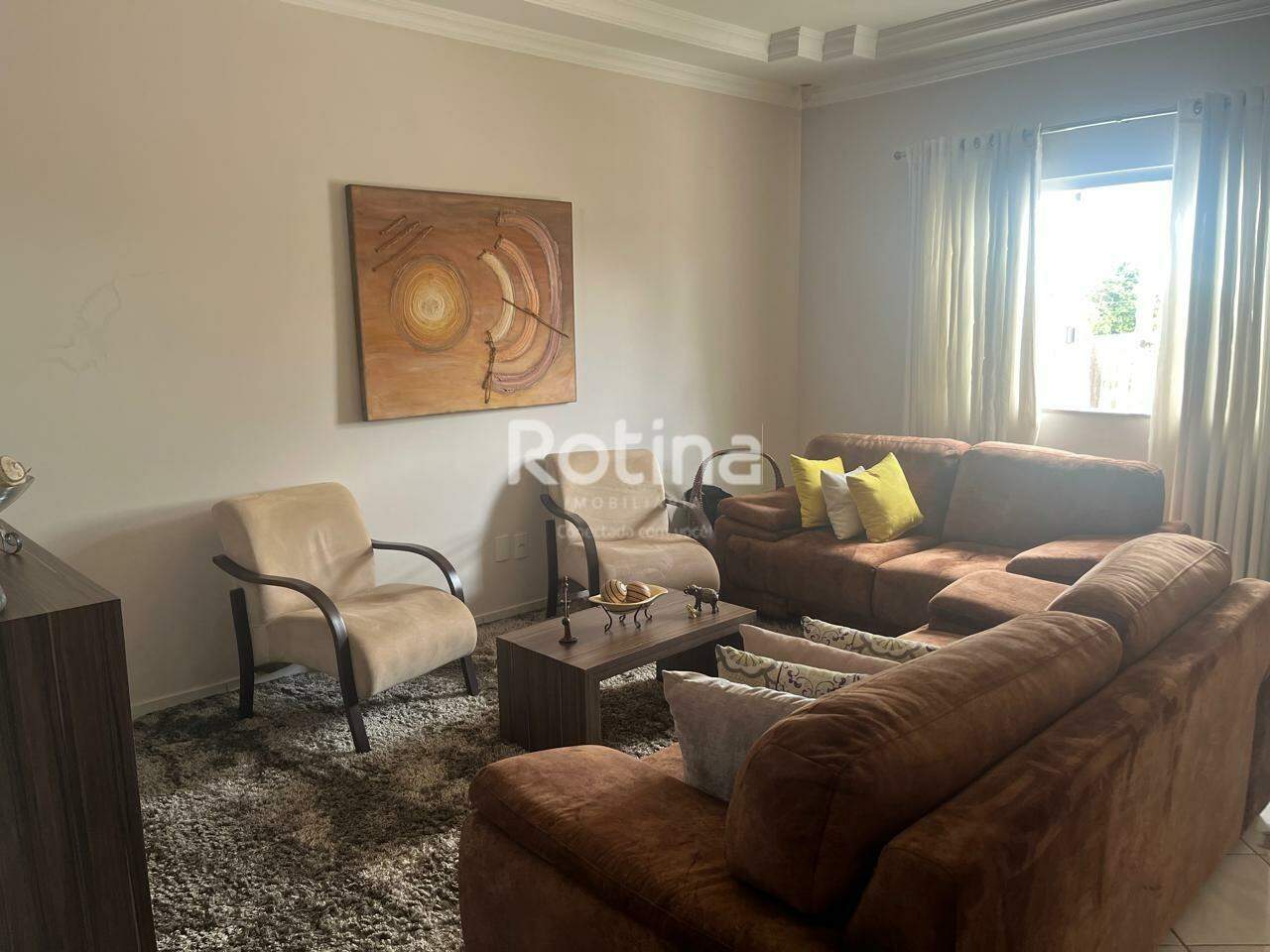 Casa à venda, 3 quartos em Uberlândia no bairro Cidade Jardim no valor de R$ 980.000,00 - Rotina Imobiliária: 