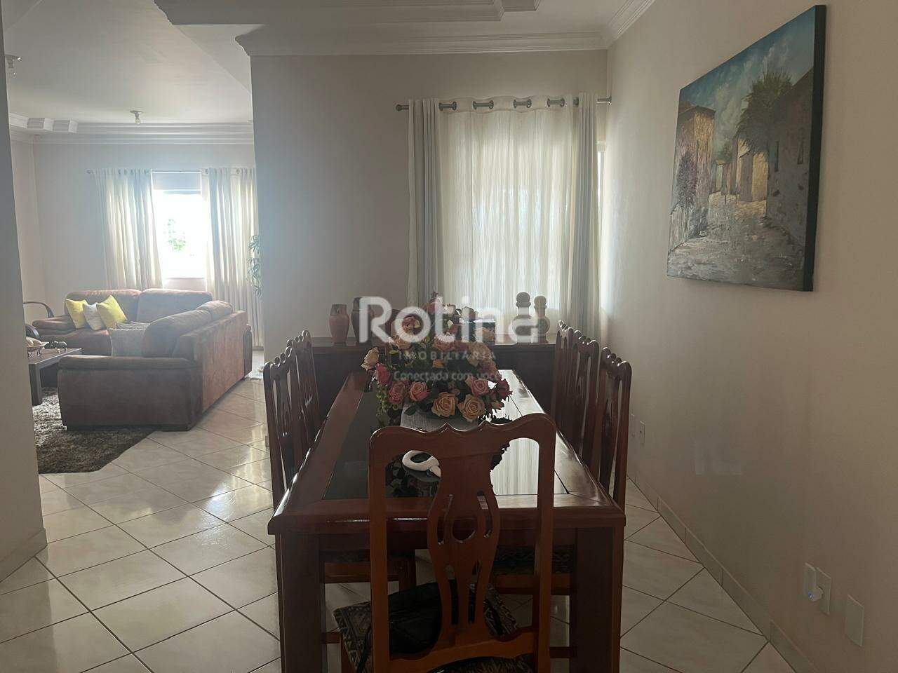 Casa à venda, 3 quartos em Uberlândia no bairro Cidade Jardim no valor de R$ 980.000,00 - Rotina Imobiliária: 
