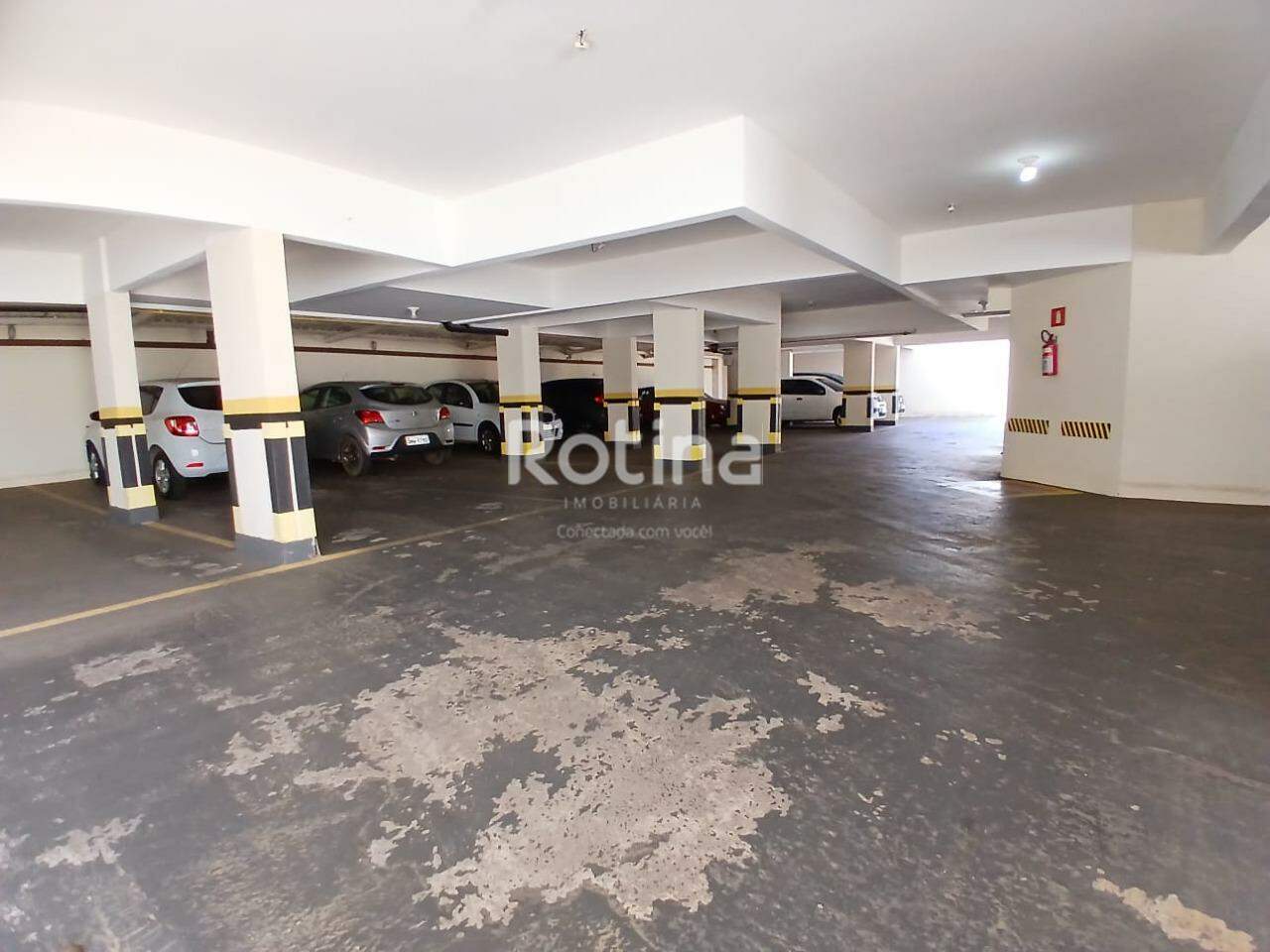 Apartamento para alugar, 2 quartos em Uberlândia no bairro Tubalina no valor de R$ 1.800,00 - Rotina Imobiliária: 