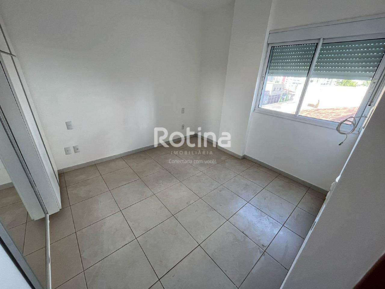 Apartamento para alugar, 3 quartos em Uberlândia no bairro Martins no valor de R$ 3.000,00 - Rotina Imobiliária: 