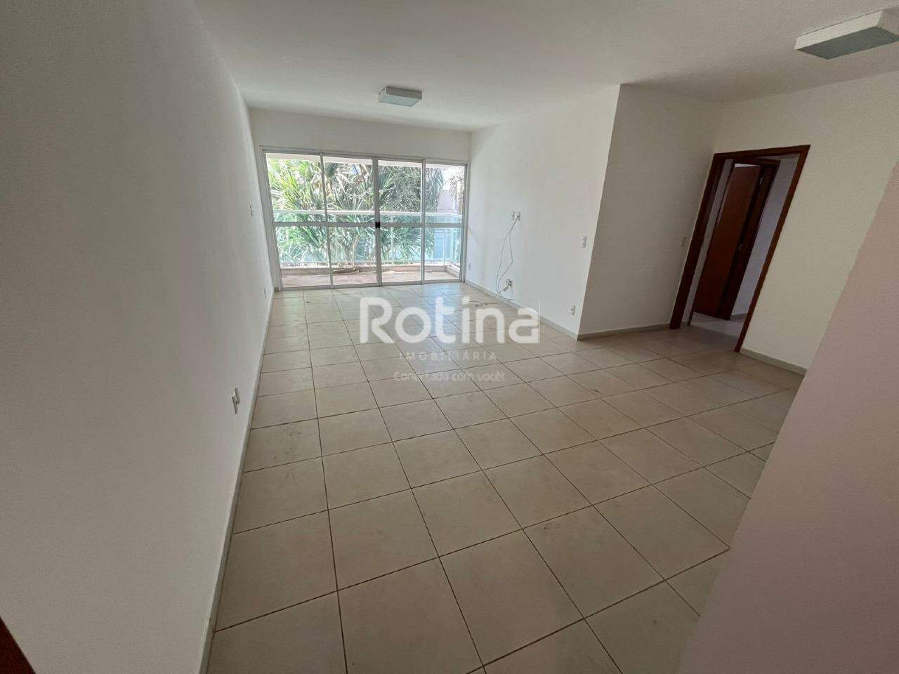 Apartamento para alugar, 3 quartos em Uberlândia no bairro Martins no valor de R$ 3.000,00 - Rotina Imobiliária: 