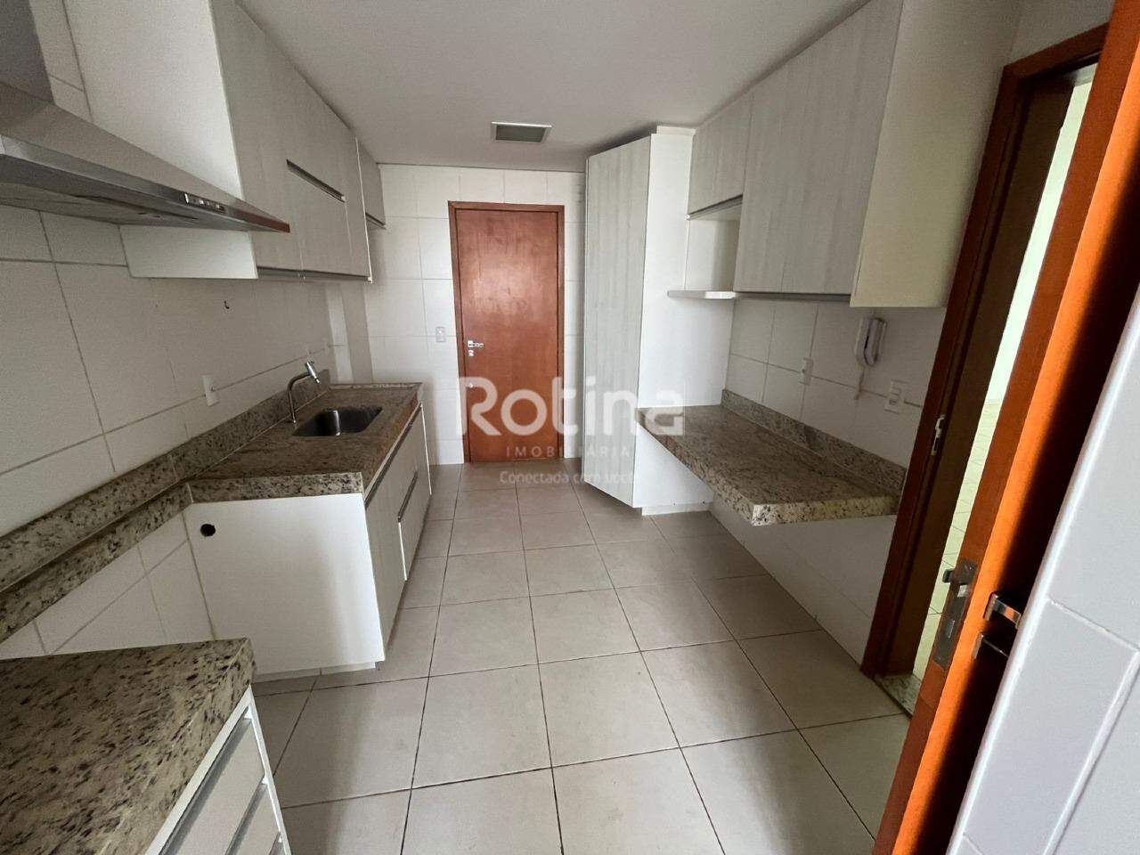 Apartamento para alugar, 3 quartos em Uberlândia no bairro Martins no valor de R$ 3.000,00 - Rotina Imobiliária: 