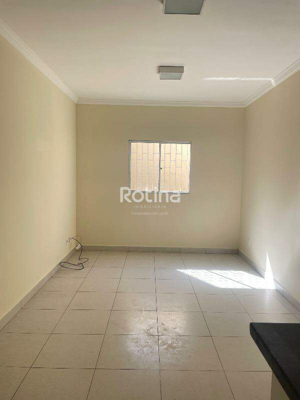 Apartamento para alugar, 2 quartos em Uberlândia no bairro Jardim Holanda no valor de R$ 1.120,00 - Rotina Imobiliária: 