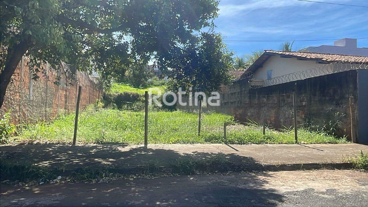 Terreno à venda, em Uberlândia no bairro Cidade Jardim no valor de R$ 390.000,00 - Rotina Imobiliária: 