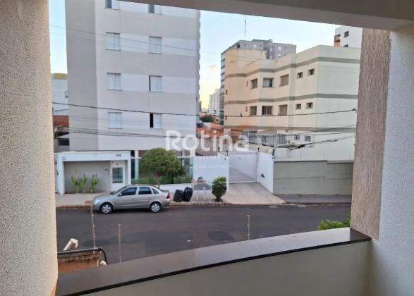 Apartamento para alugar, 3 quartos em Uberlândia no bairro Saraiva no valor de R$ 2.150,00 - Rotina Imobiliária: 
