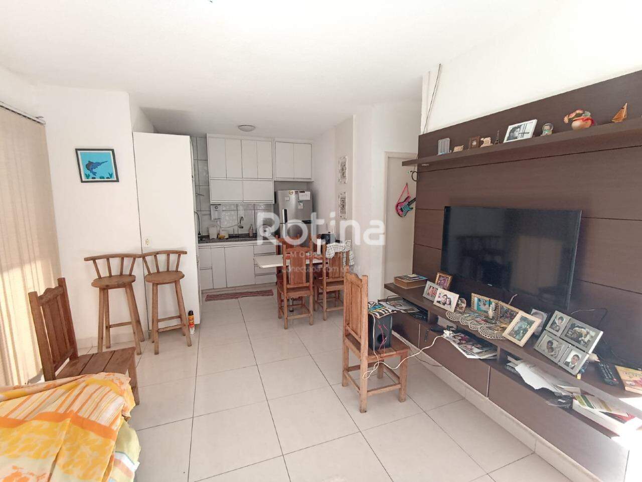 Casa Condomínio Fechado à venda, 2 quartos em Uberlândia no bairro Aclimação no valor de R$ 450.000,00 - Rotina Imobiliária: 