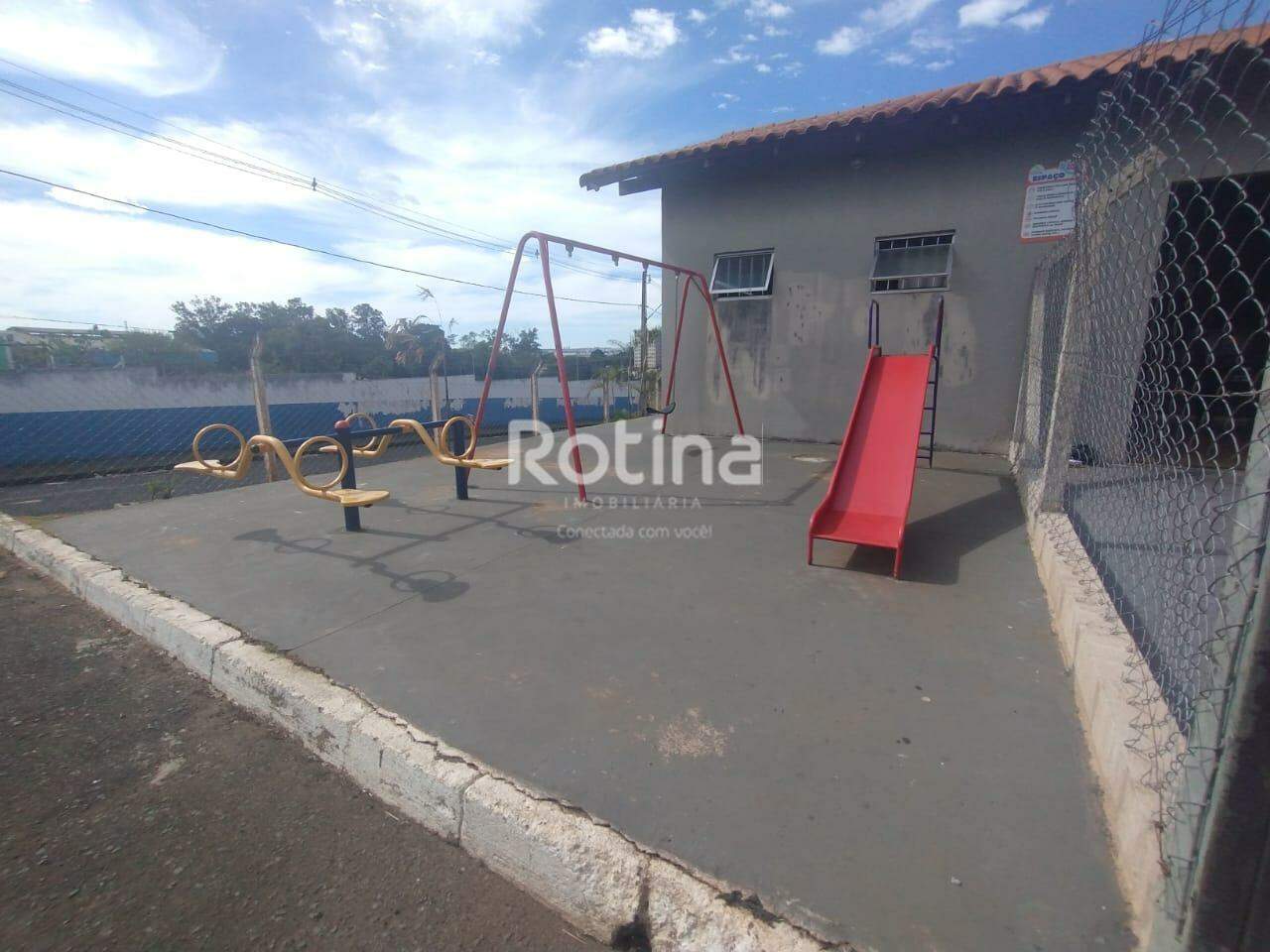 Apartamento para alugar, 2 quartos em Uberlândia no bairro Mansour no valor de R$ 900,00 - Rotina Imobiliária: 