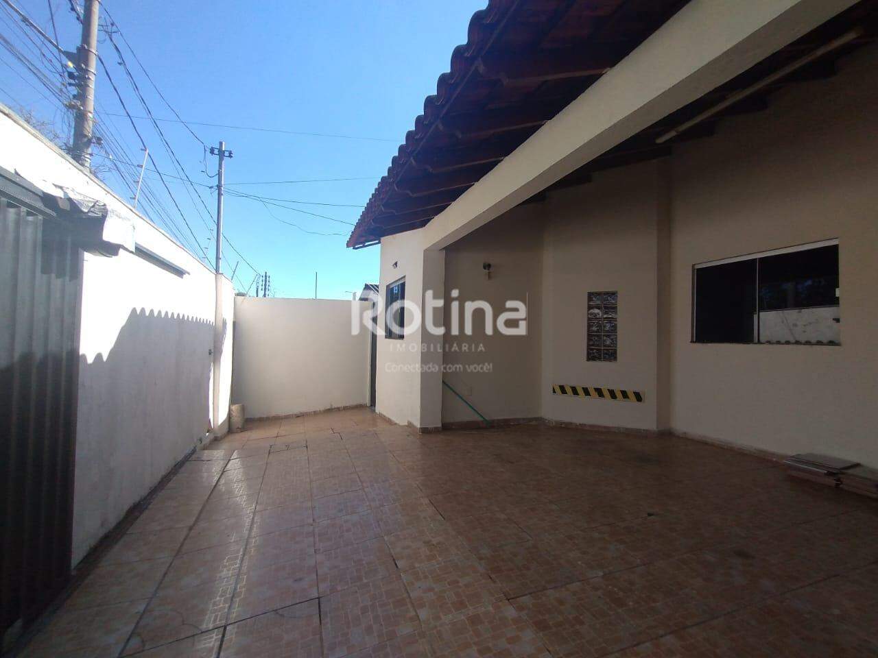 Apartamento para alugar, 3 quartos em Uberlândia no bairro Presidente Roosevelt no valor de R$ 2.800,00 - Rotina Imobiliária: 