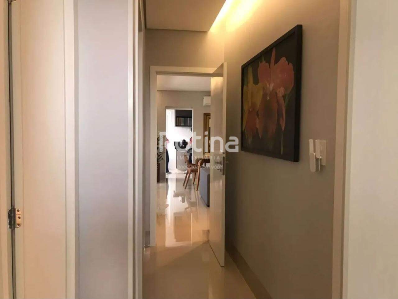 Apartamento à venda, 3 quartos em Uberlândia no bairro Santa Mônica no valor de R$ 860.000,00 - Rotina Imobiliária: 