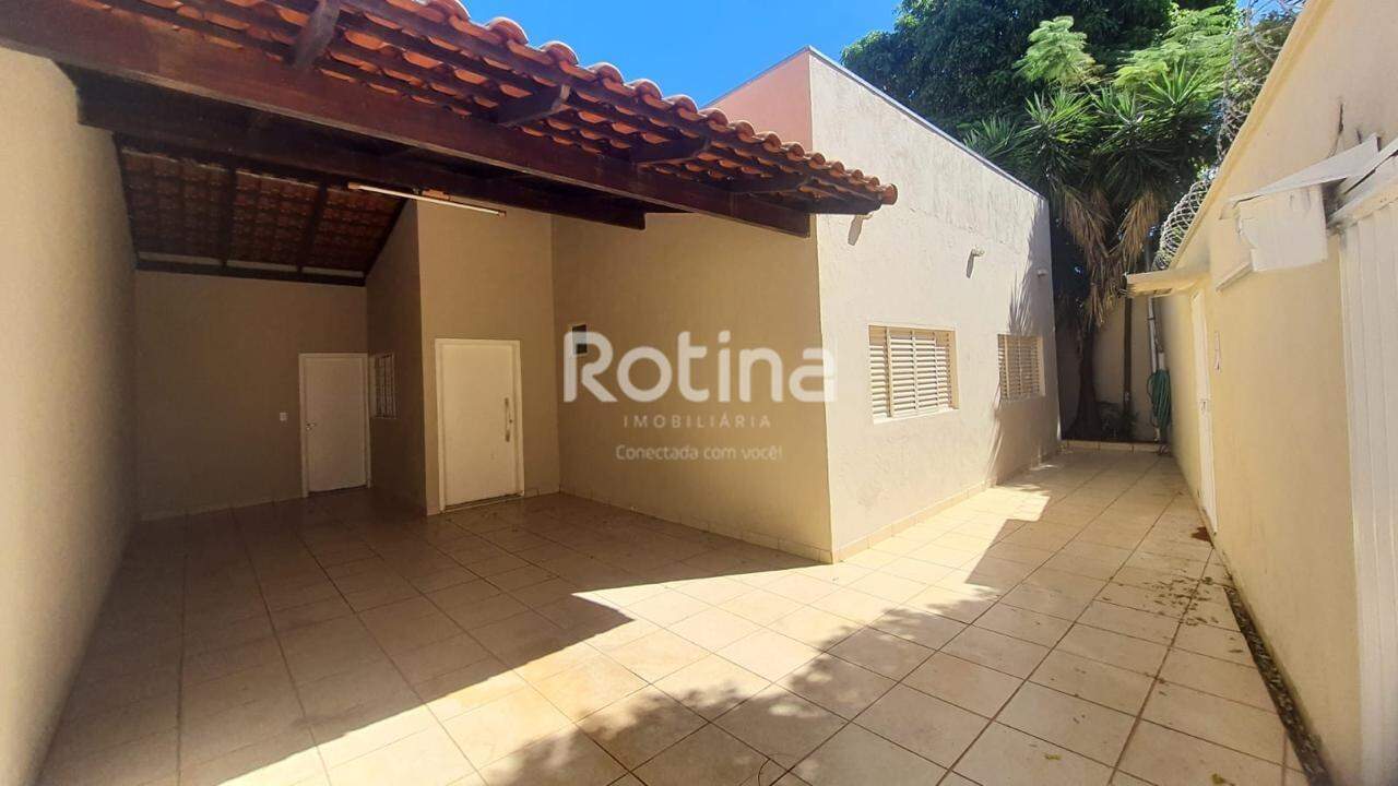 Casa à venda, 3 quartos em Uberlândia no bairro Presidente Roosevelt no valor de R$ 650.000,00 - Rotina Imobiliária: 