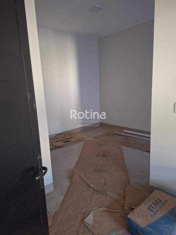 Casa à venda, 3 quartos em Uberlândia no bairro Segismundo Pereira no valor de R$ 480.000,00 - Rotina Imobiliária: 