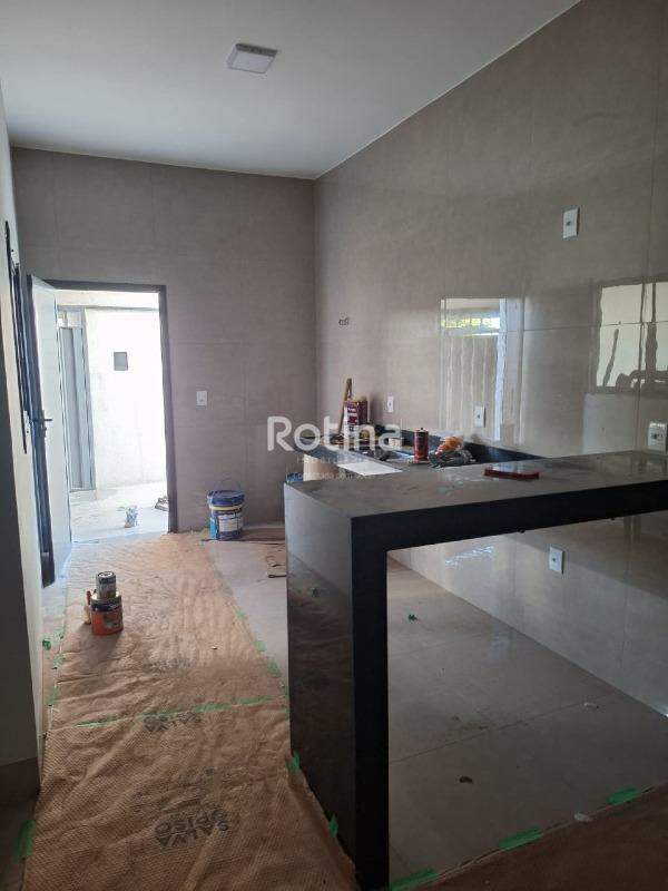 Casa à venda, 3 quartos em Uberlândia no bairro Segismundo Pereira no valor de R$ 550.000,00 - Rotina Imobiliária: 