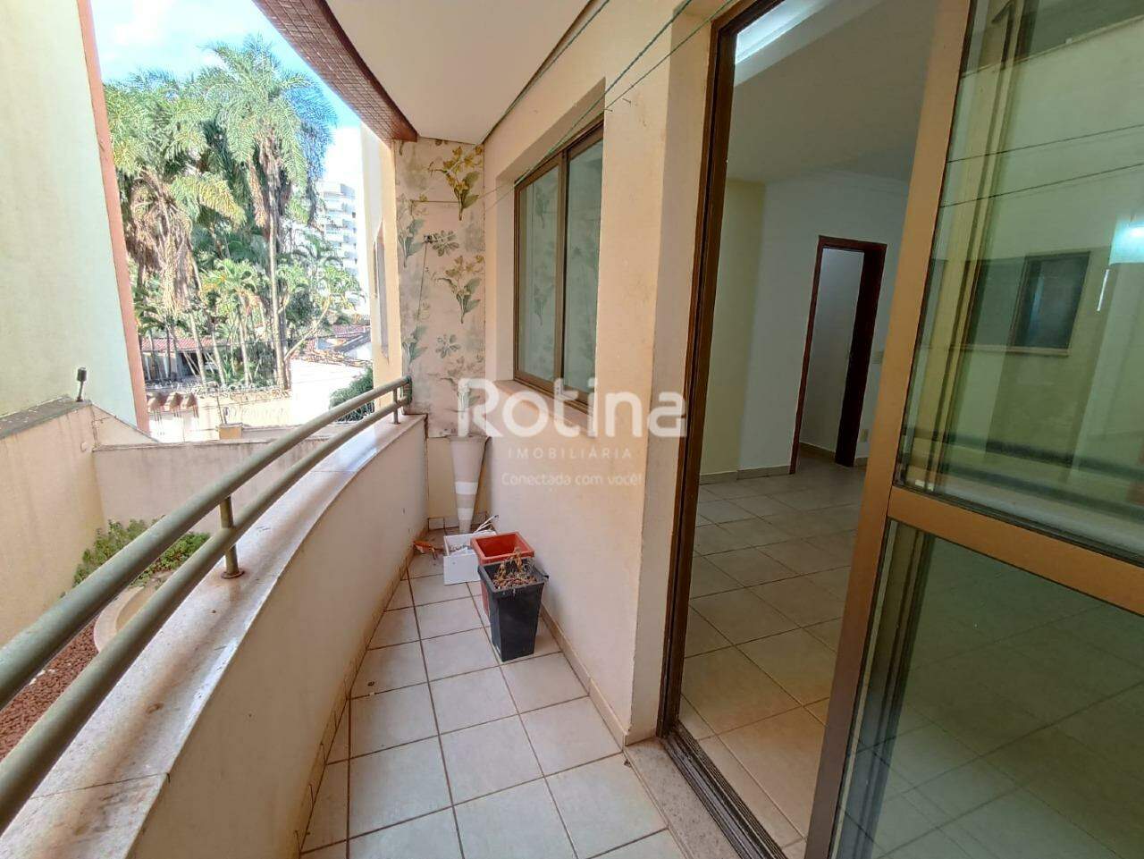 Apartamento à venda, 4 quartos em Uberlândia no bairro Saraiva no valor de R$ 600.000,00 - Rotina Imobiliária: 