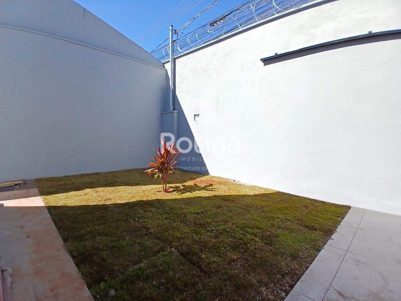 Casa para alugar, 2 quartos em Uberlândia no bairro São Jorge no valor de R$ 2.500,00 - Rotina Imobiliária: 