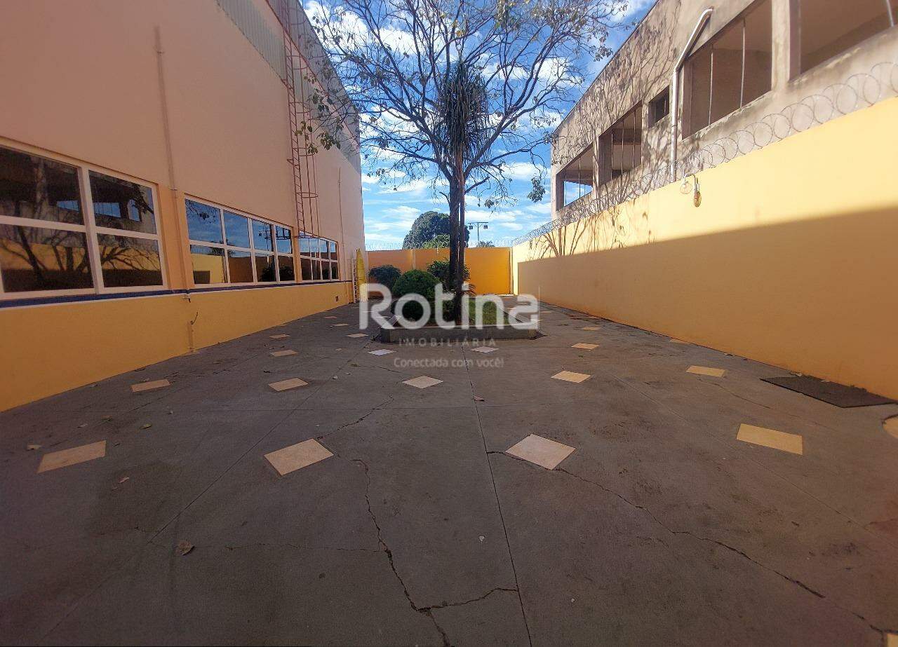 Galpão para alugar, em Uberlândia no bairro Presidente Roosevelt no valor de R$ 23.000,00 - Rotina Imobiliária: 