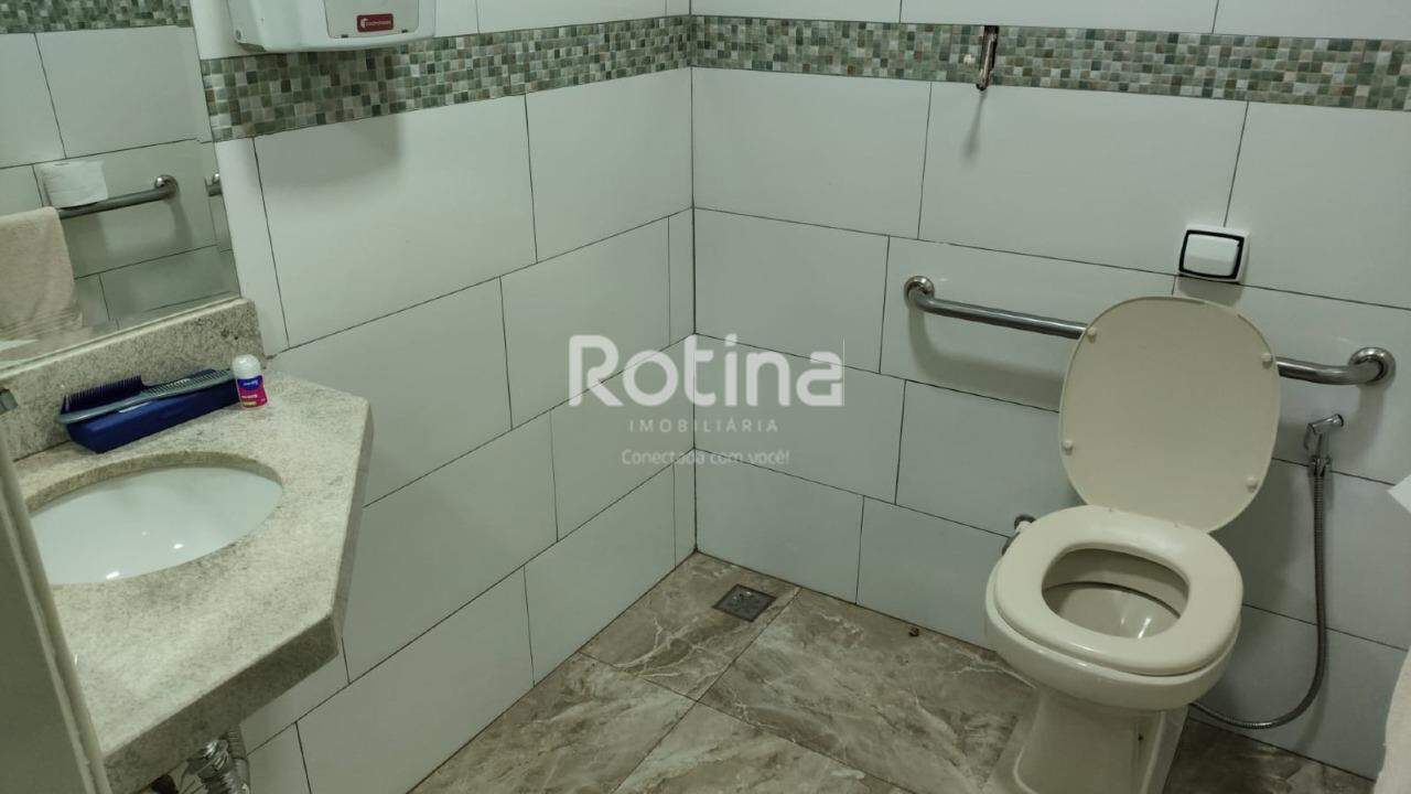 Sala para alugar, em Uberlândia no bairro Brasil no valor de R$ 3.500,00 - Rotina Imobiliária: 