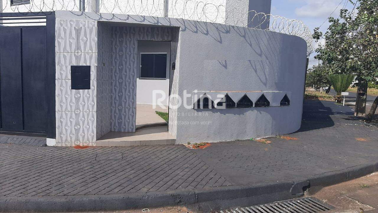 Casa para alugar, 2 quartos em Uberlândia no bairro Novo Mundo no valor de R$ 3.000,00 - Rotina Imobiliária: 