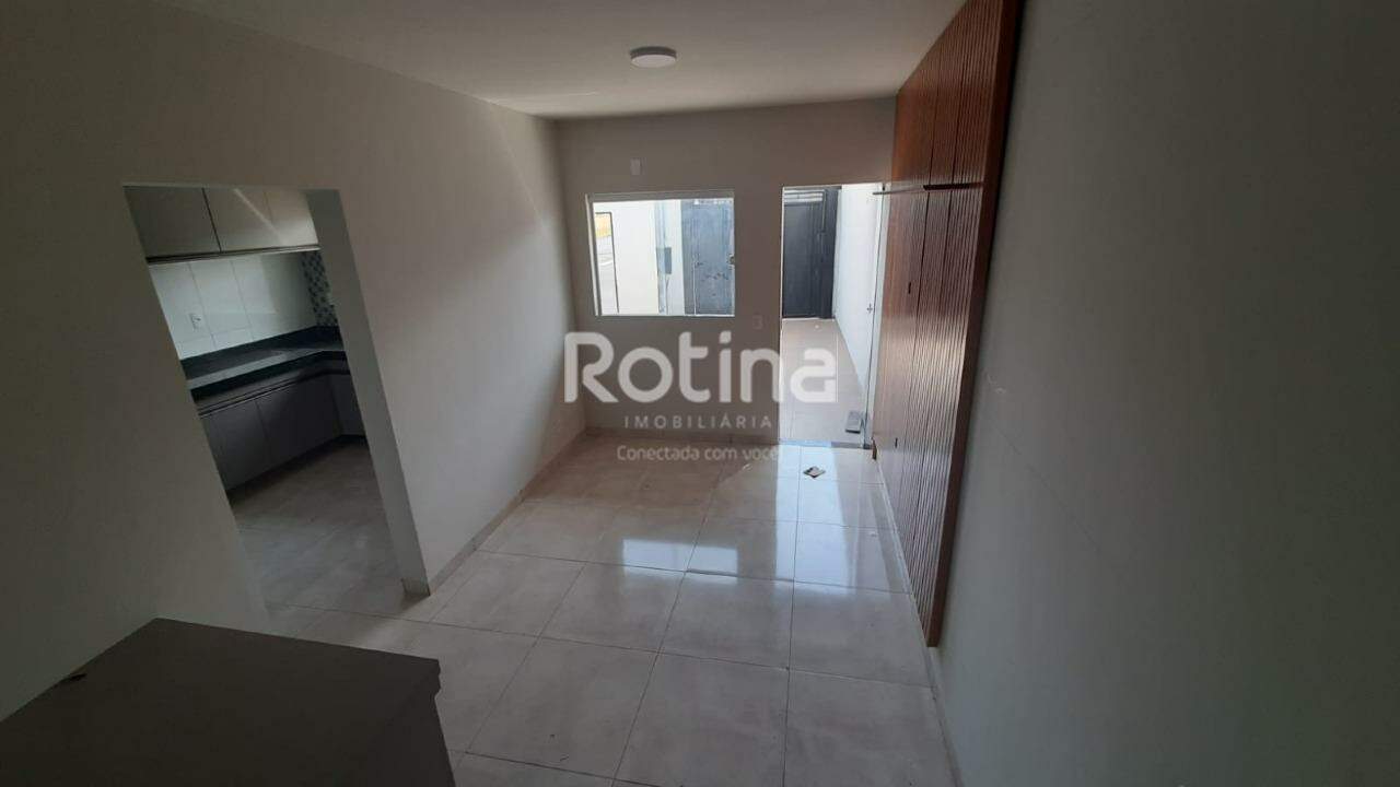 Casa para alugar, 2 quartos em Uberlândia no bairro Novo Mundo no valor de R$ 3.000,00 - Rotina Imobiliária: 