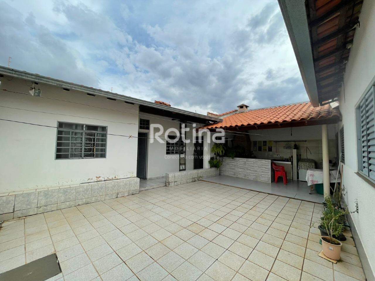 Casa à venda, 3 quartos em Uberlândia no bairro Santa Luzia no valor de R$ 550.000,00 - Rotina Imobiliária: 
