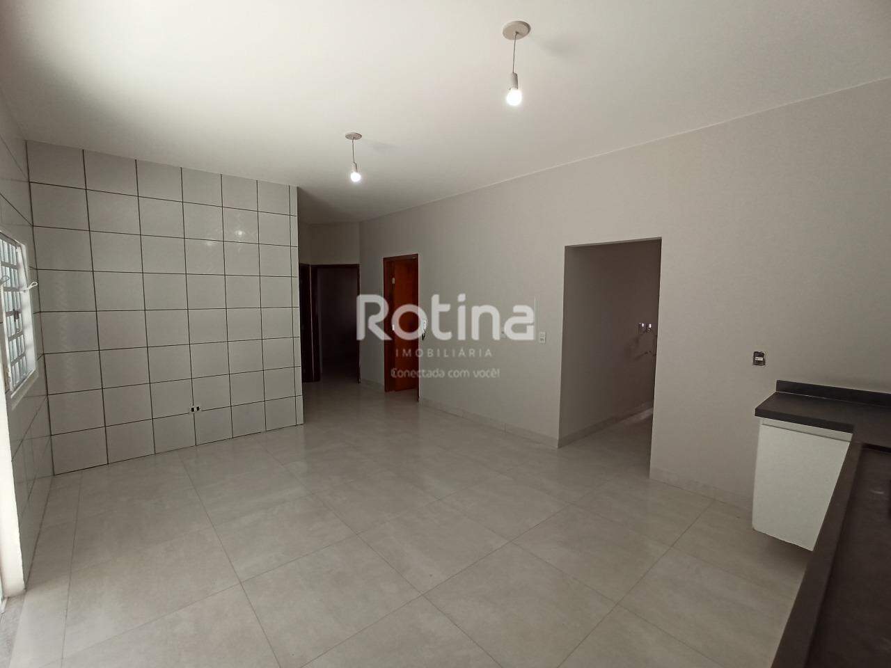 Casa para alugar, 3 quartos em Uberlândia no bairro Segismundo Pereira no valor de R$ 3.000,00 - Rotina Imobiliária: 
