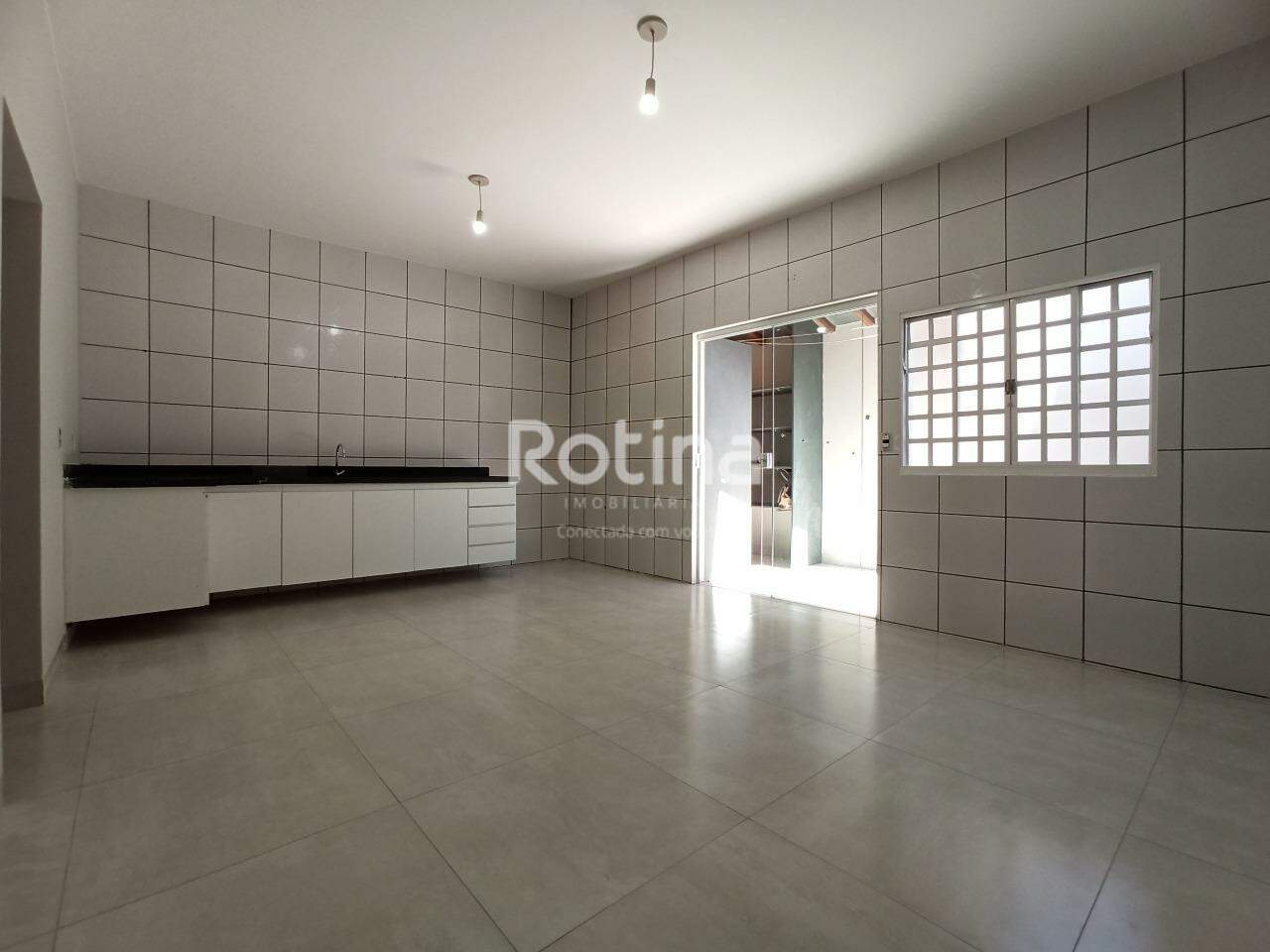 Casa para alugar, 3 quartos em Uberlândia no bairro Segismundo Pereira no valor de R$ 3.000,00 - Rotina Imobiliária: 